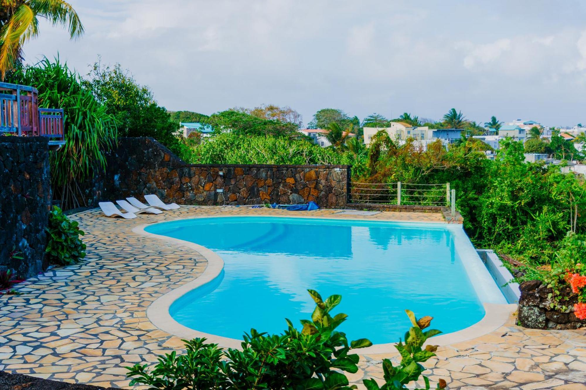 Boutique Villa On The Rocks With Stunning Sea Views, Infinity Pool & Private Sea Trou d'Eau Douce Exterior photo