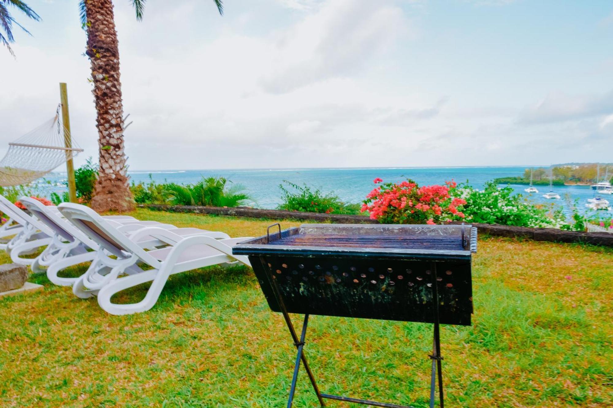 Boutique Villa On The Rocks With Stunning Sea Views, Infinity Pool & Private Sea Trou d'Eau Douce Exterior photo