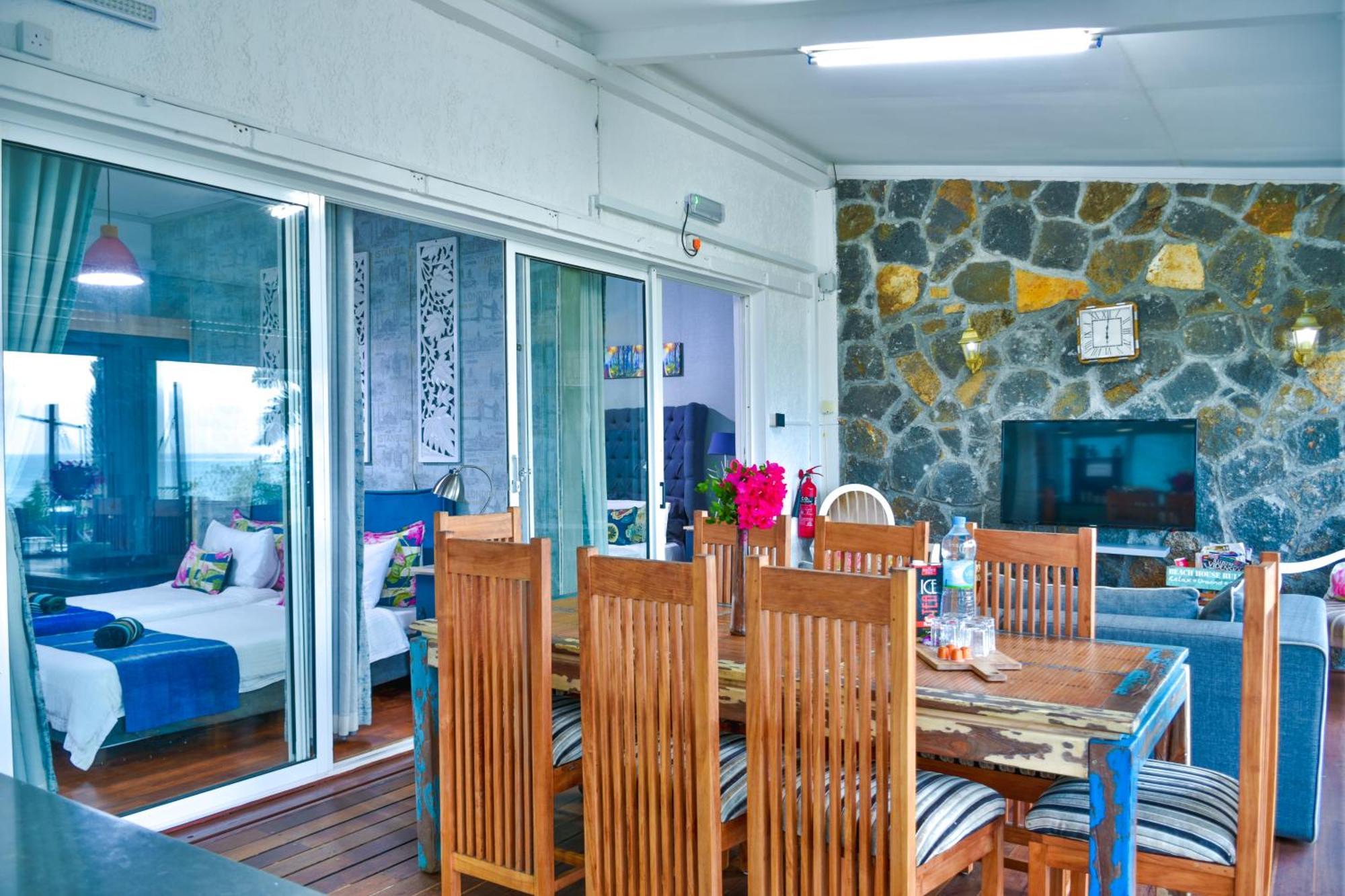 Boutique Villa On The Rocks With Stunning Sea Views, Infinity Pool & Private Sea Trou d'Eau Douce Exterior photo