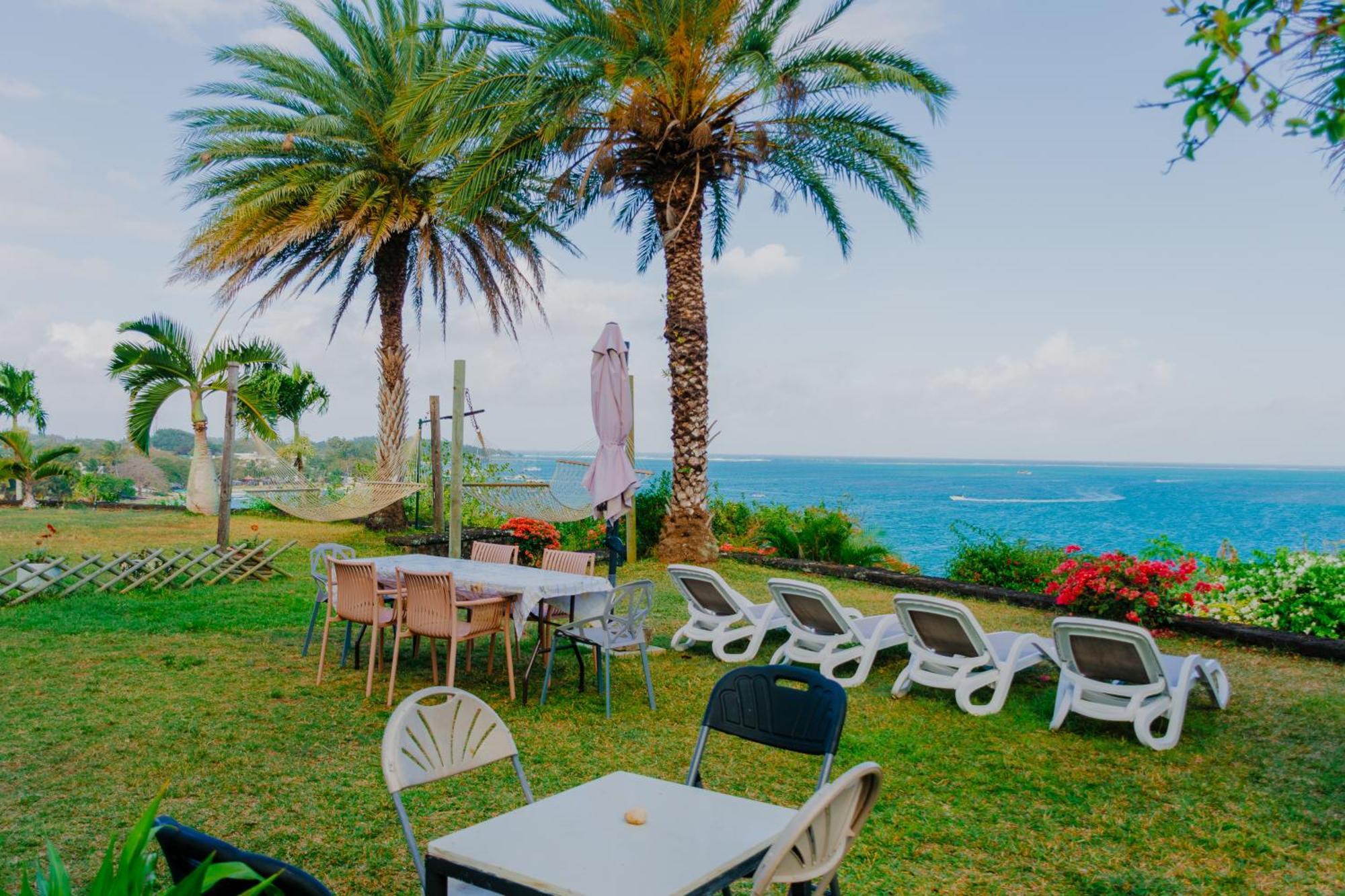 Boutique Villa On The Rocks With Stunning Sea Views, Infinity Pool & Private Sea Trou d'Eau Douce Exterior photo